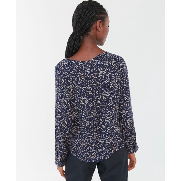 UO Urban Outfitters Mayfair Drapey Surplice Top - Picture 4 of 5